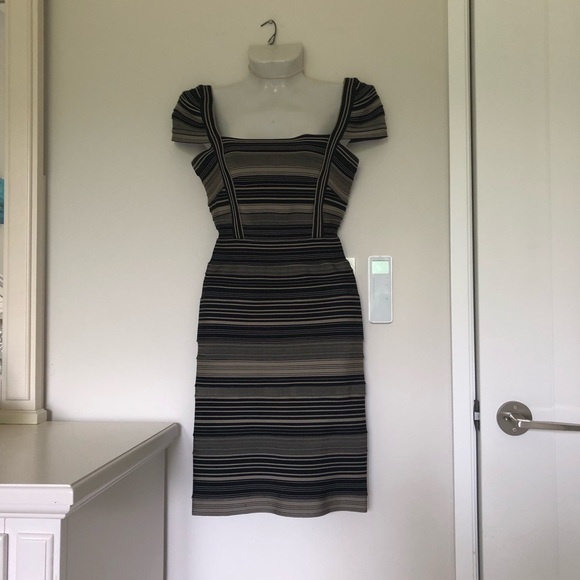 Herve Leger Sandra Striped Bodycon  Off- Shoulder Bandage  Mini Dress. - Picture 11 of 11